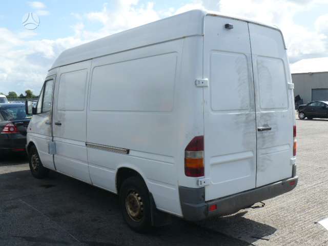Mercedes-Benz Sprinter, cargo vans