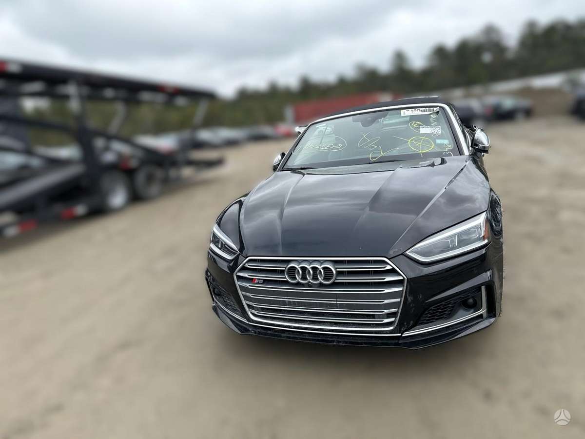 Audi S5 dalimis. Audi s5 2018m priekio nera