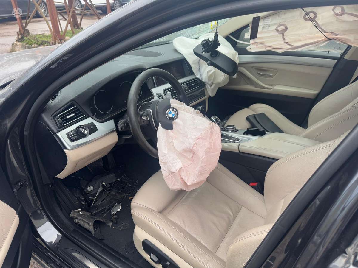 BMW 530 dalimis