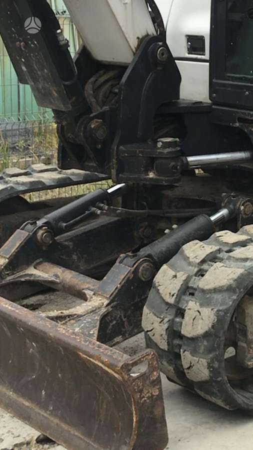 Bobcat E85, mini excavator