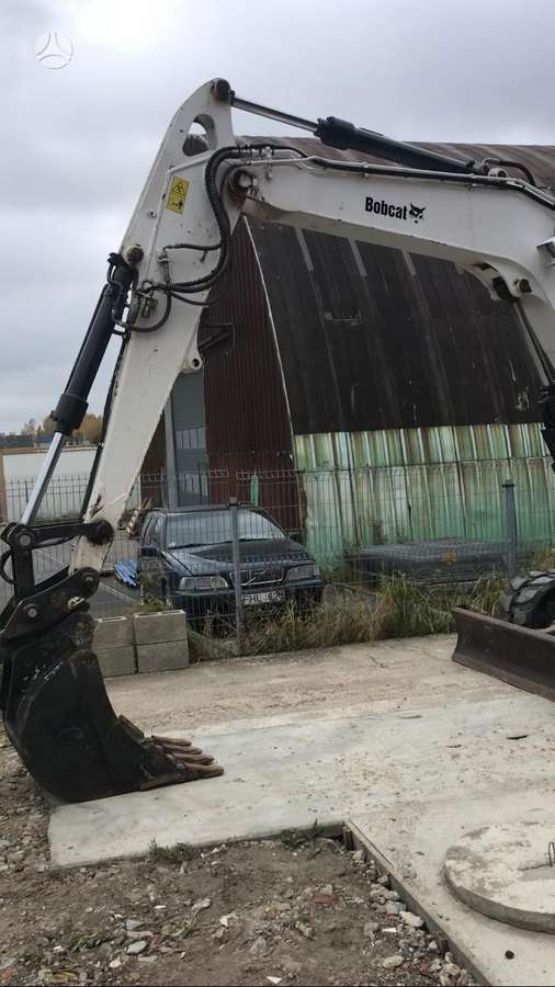Bobcat E85, mini excavator
