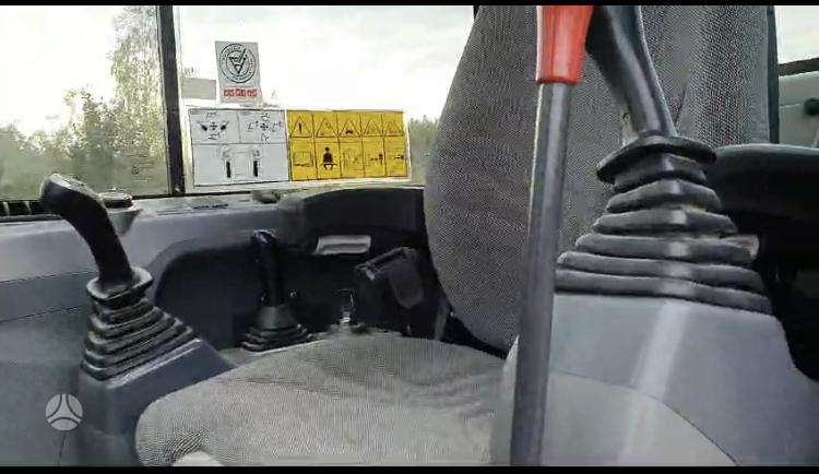 Bobcat E85, mini ekskavatori