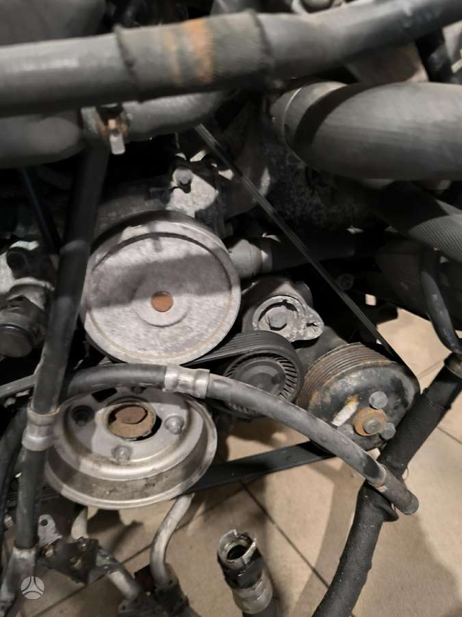BMW 750, N63B44A, variklis