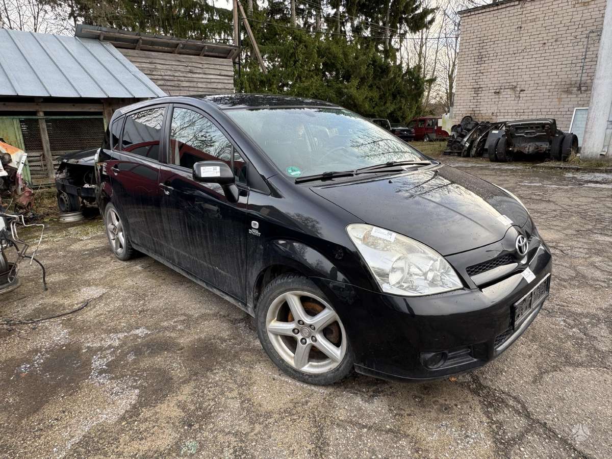 Toyota Corolla Verso for parts