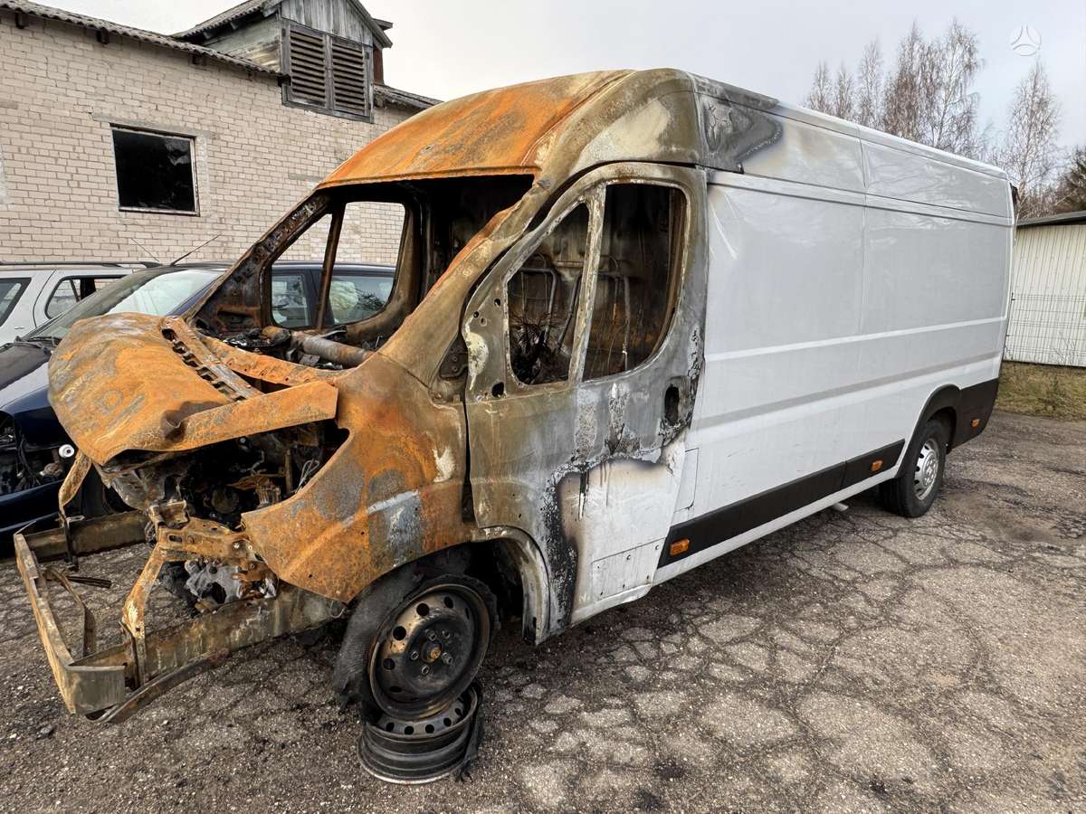 Peugeot Boxer, cargo vans
