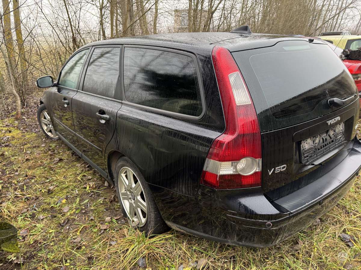 Volvo V50 for parts