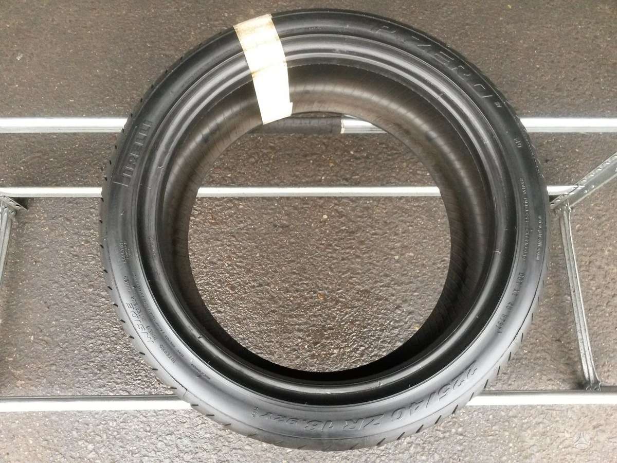 Pirelli PZERO apie 6mm, летние 225/40 R18