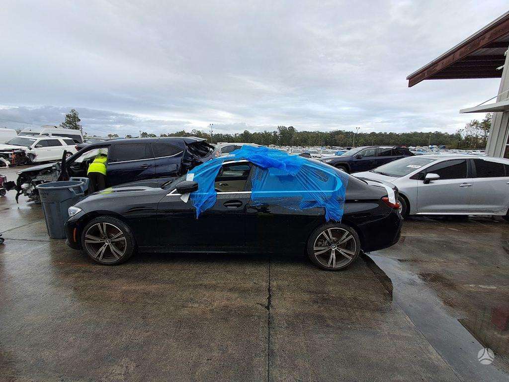 BMW 330 body parts