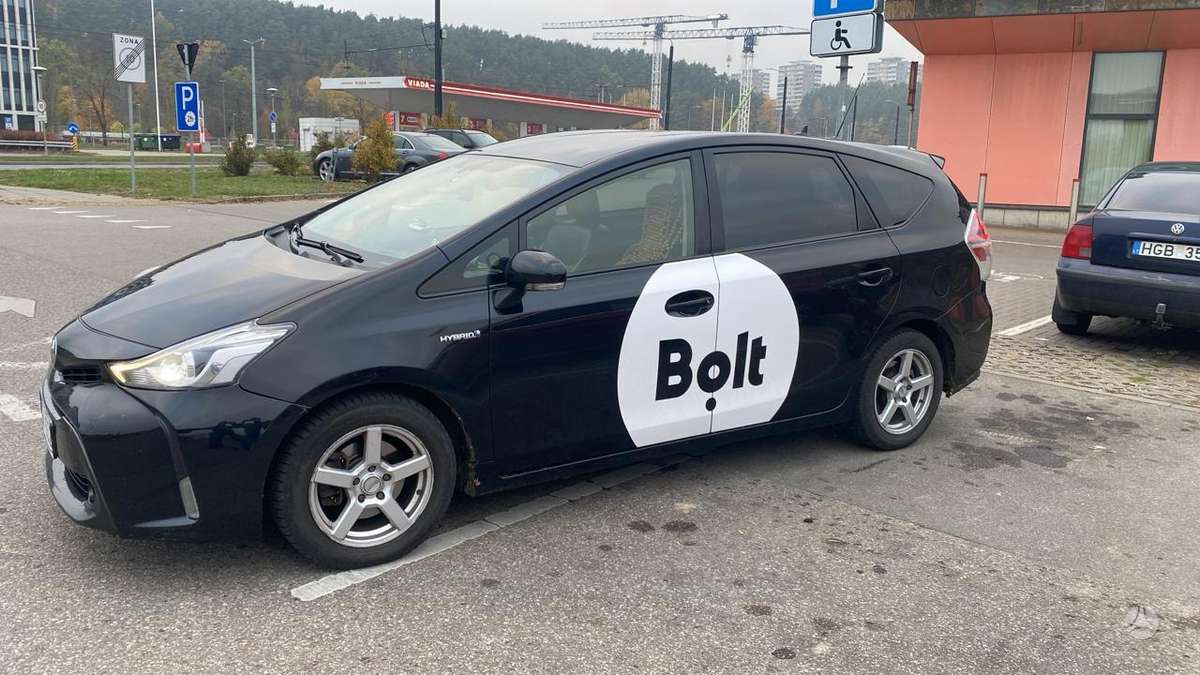 Toyota Prius, 1.8 l., hatchback