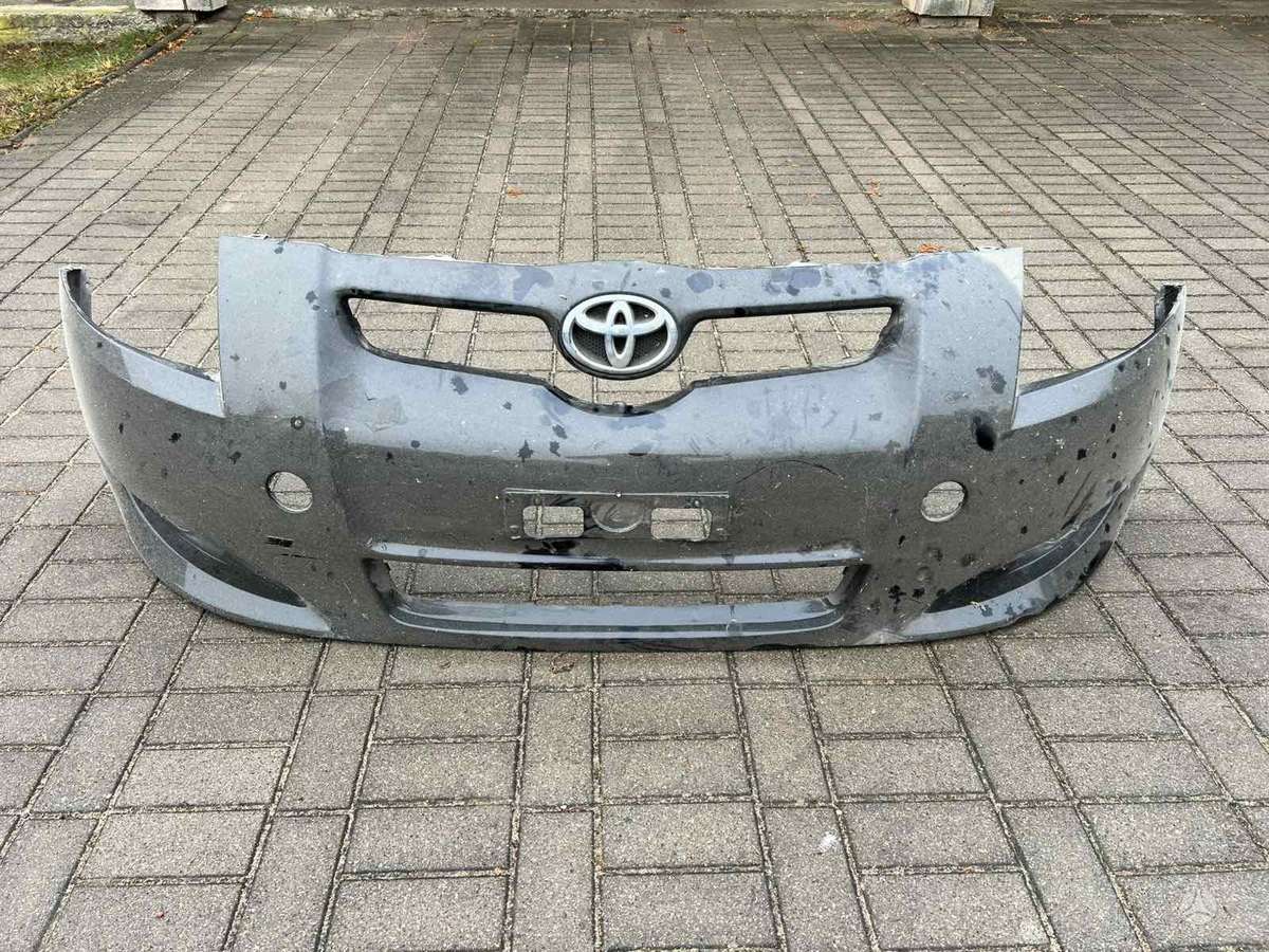 Toyota Auris bamperi