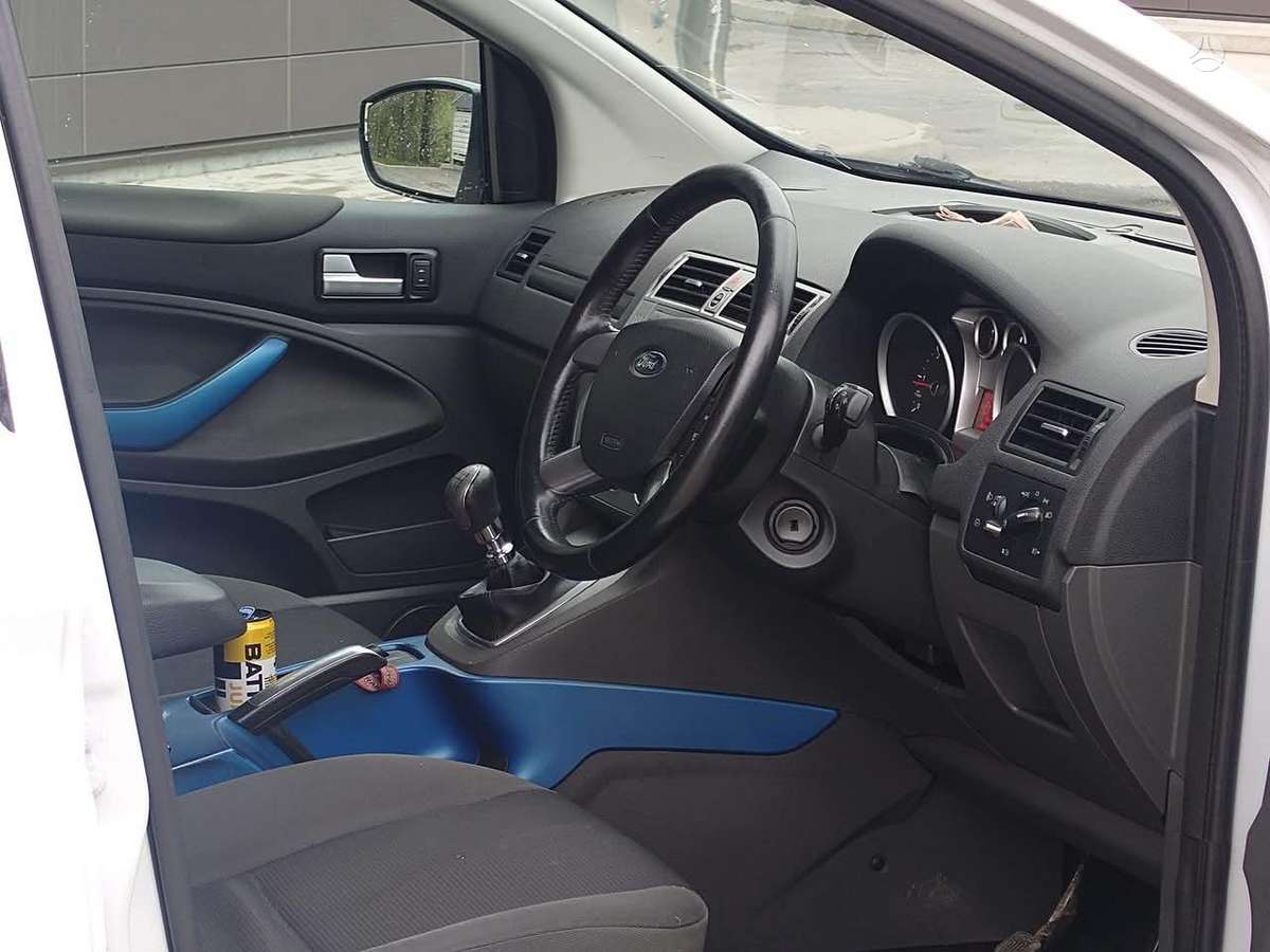 Ford Kuga Ford kuga dalys naujai pradėta ardyti