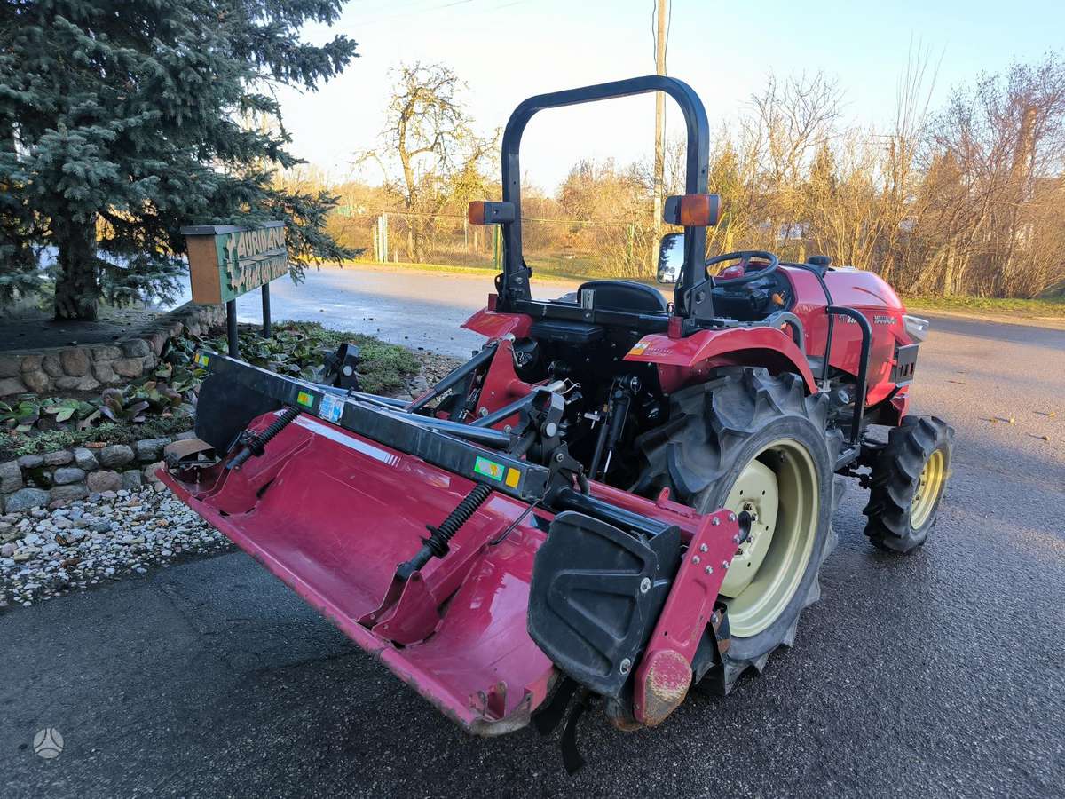 Yanmar YT232, traktori