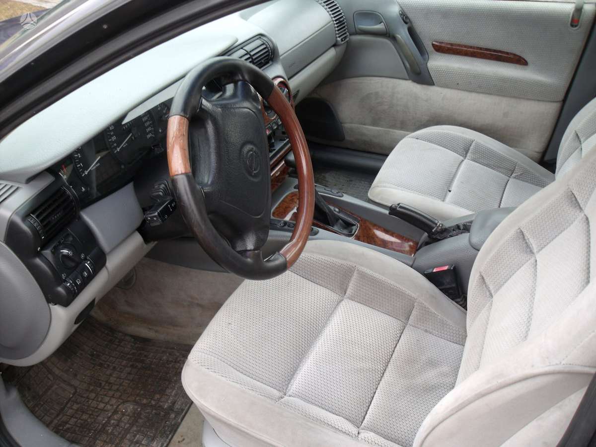 Opel Omega Dalimis