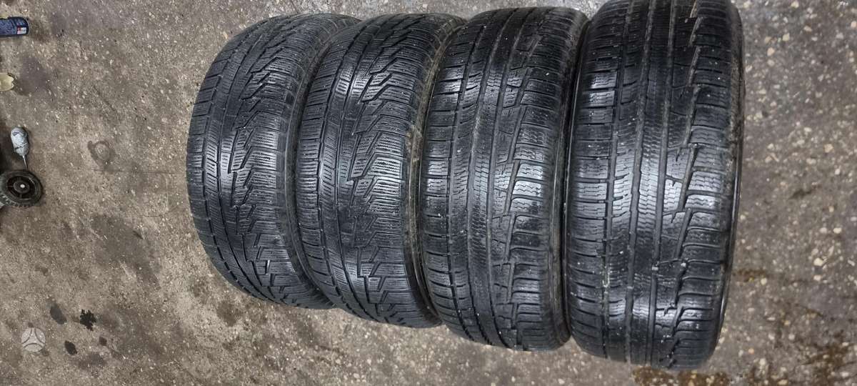 Nokian, всесезонные 235/55 R17