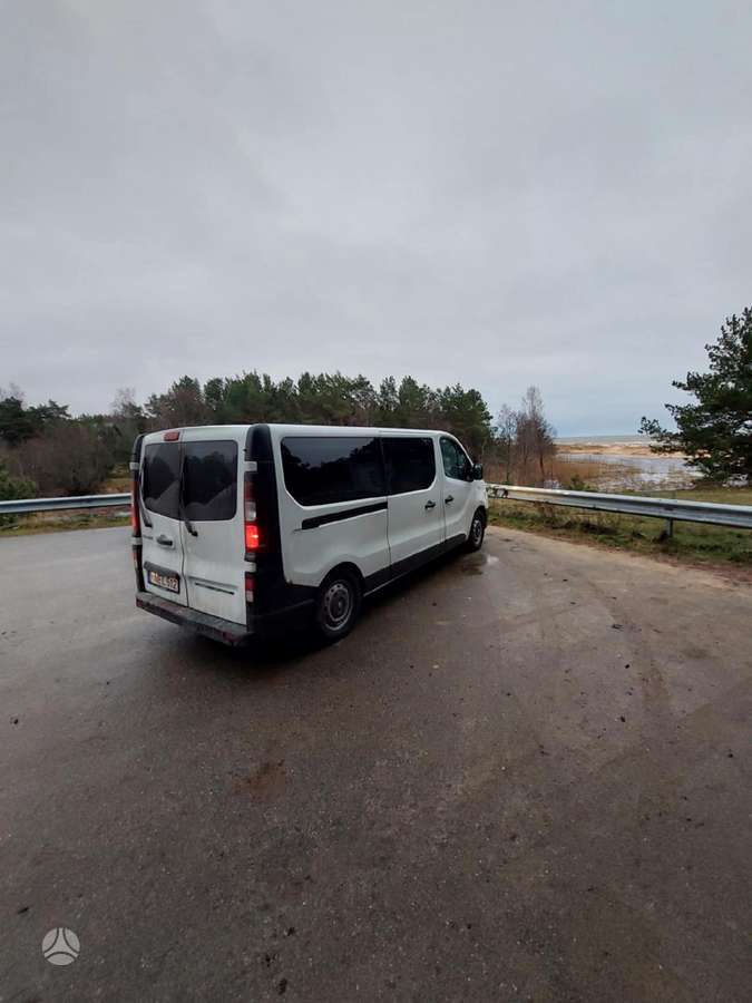 Renault Trafic, keleivinis mikroautobusas