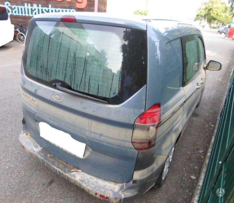 Ford Transit Courier dalimis