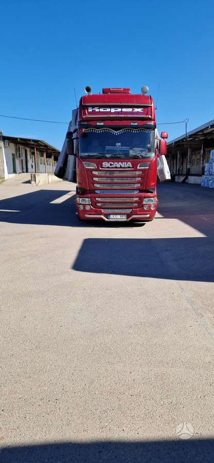 Scania R450, double sleeper