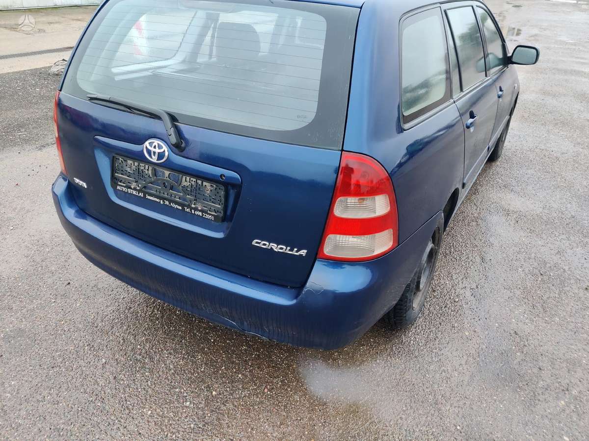 Toyota Corolla dalimis