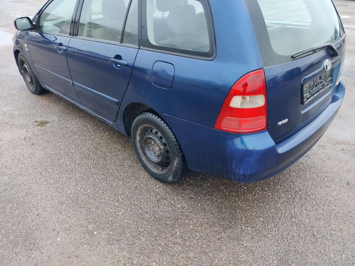 Toyota Corolla по частям