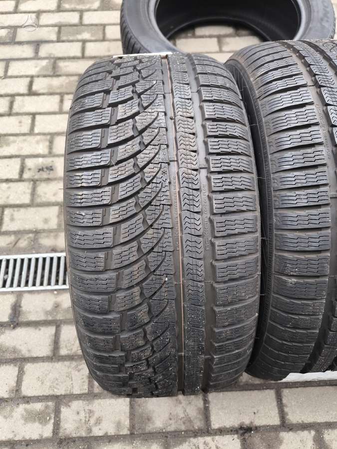 Nokian, universalios 255/45 R18