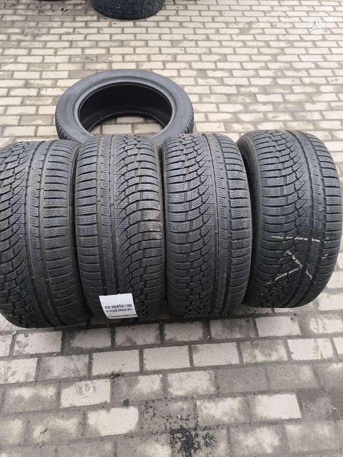 Nokian, universalios 255/45 R18