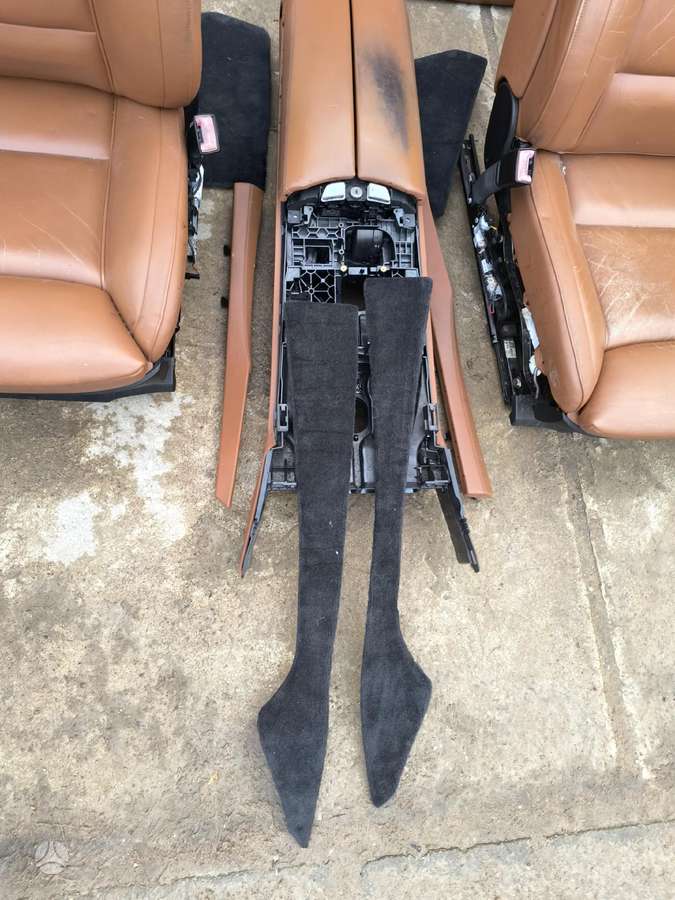 BMW 750, Sedyniu komplektas, сиденья