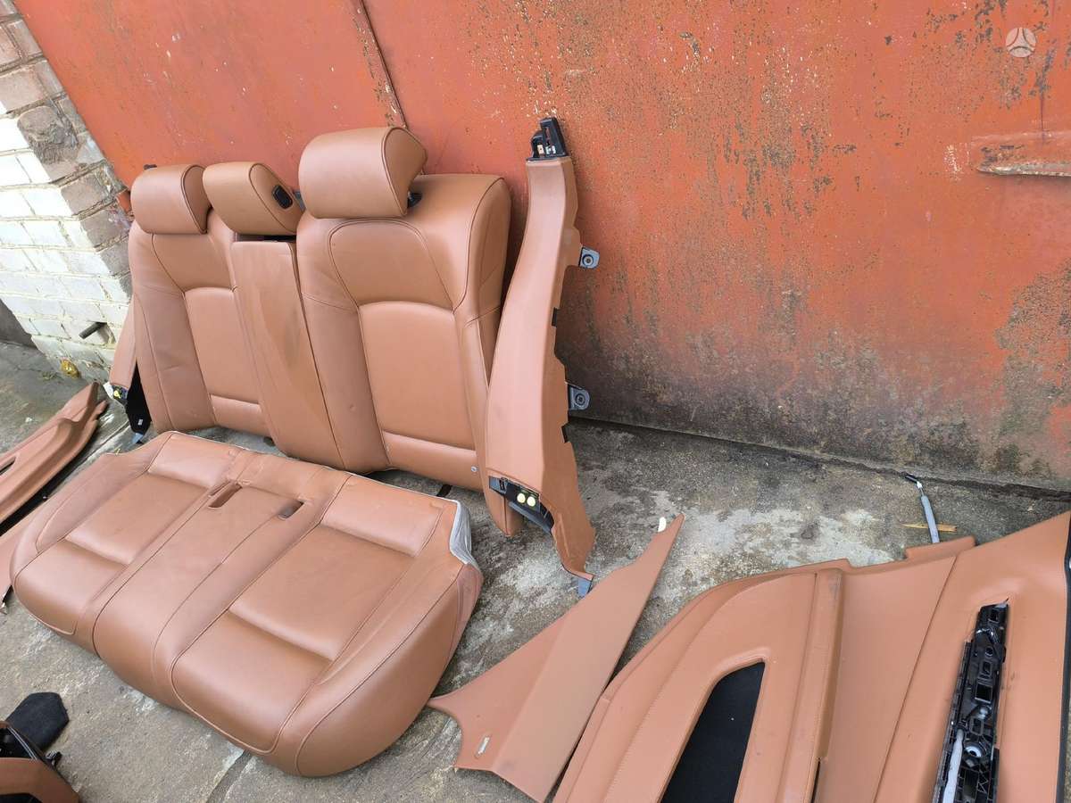 BMW 750, Sedyniu komplektas, сиденья