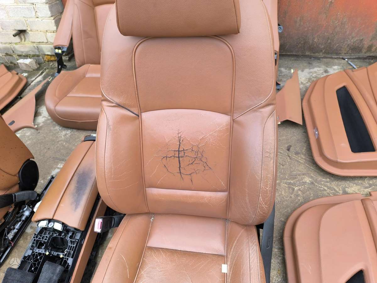 BMW 750, Sedyniu komplektas, сиденья