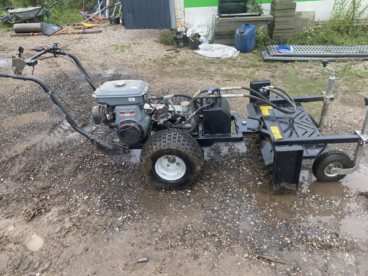 -Kita- Kubota, mini loaders