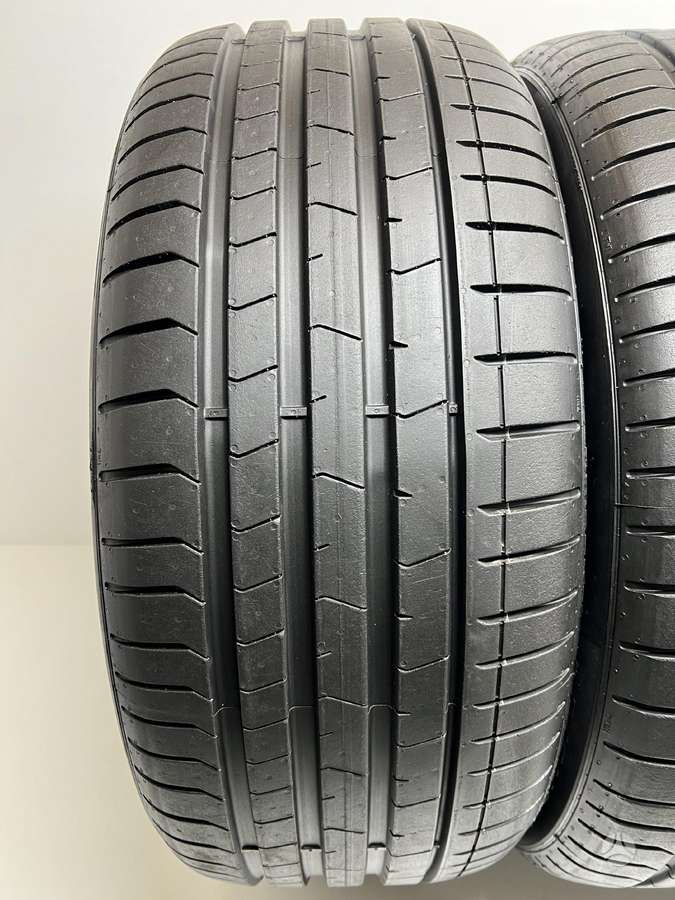 Pirelli P-Zero SEAL 2023m, летние 245/40 R19