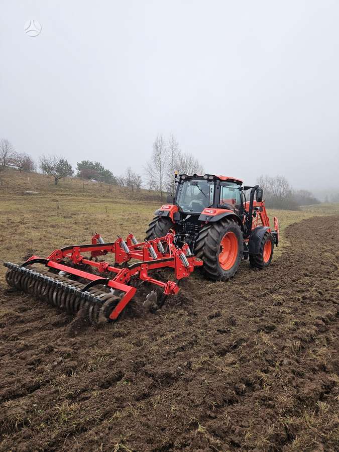 Kioti HX1402, tractors