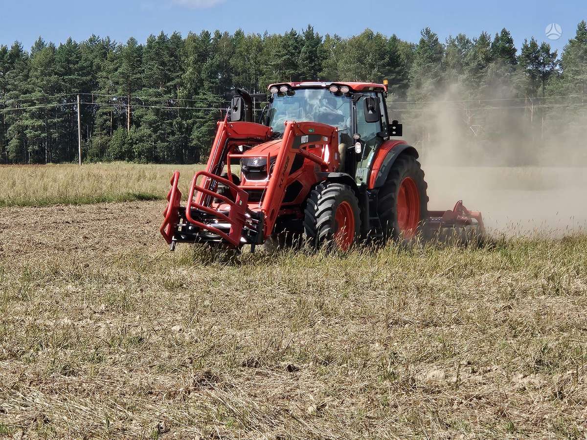 Kioti HX1402, traktori