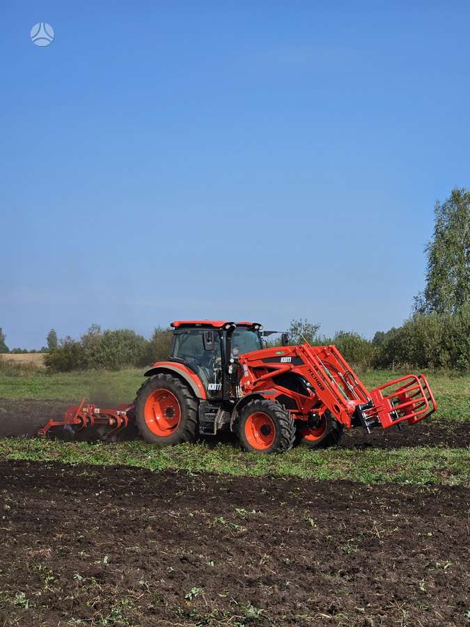 Kioti HX1402, traktori