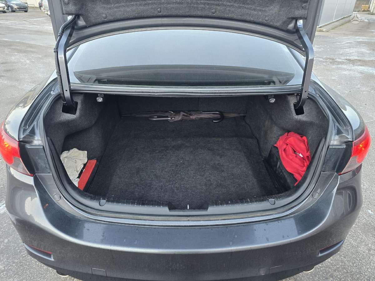 Mazda 6, 2.5 l., Седан