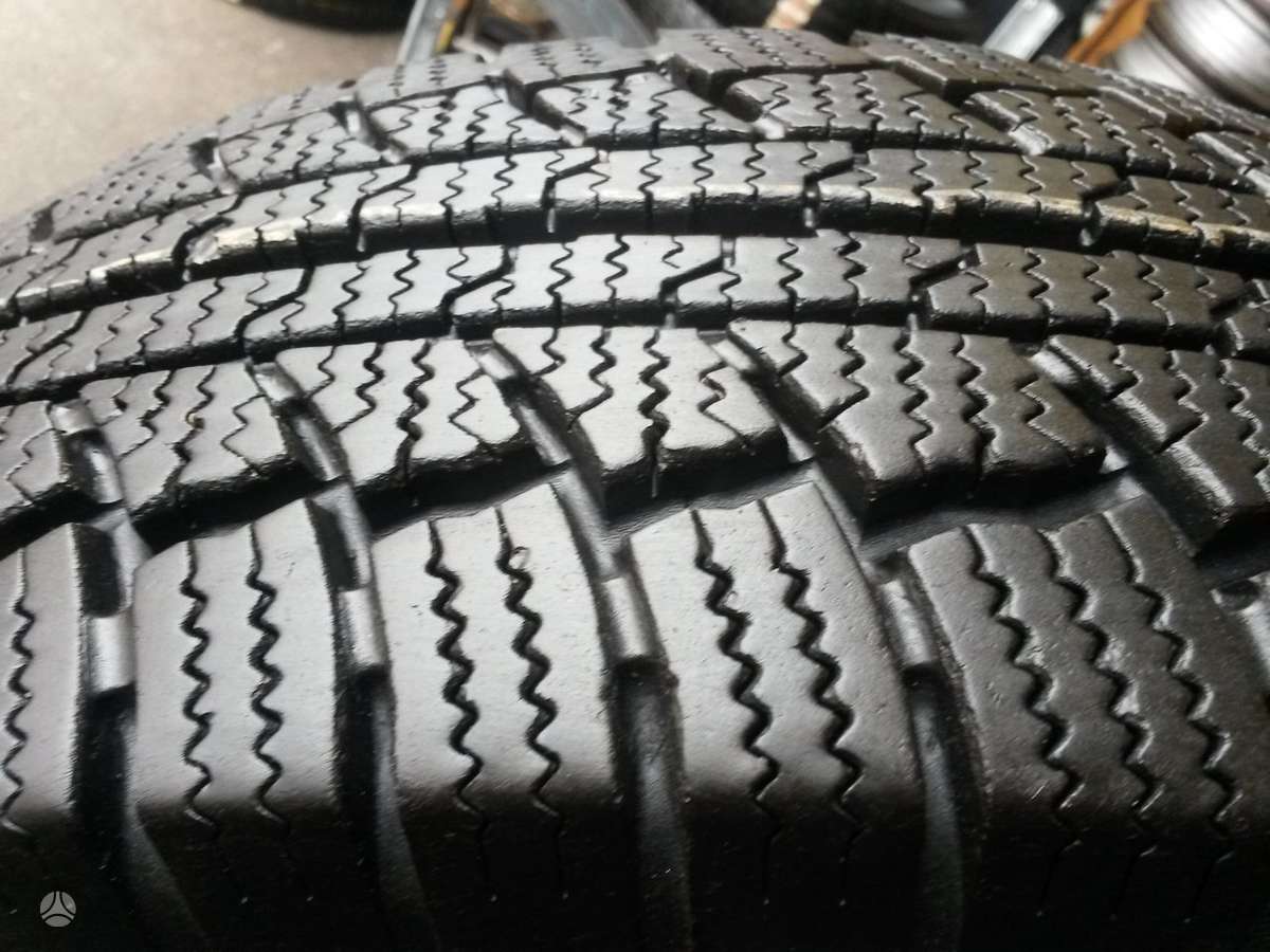 Continental VANCOWINTER apie 9mm, зимние 195/75 R16