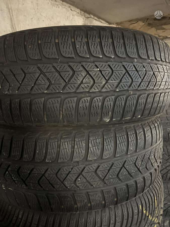 Pirelli SOTTOZERO 3, winter 215/55 R17