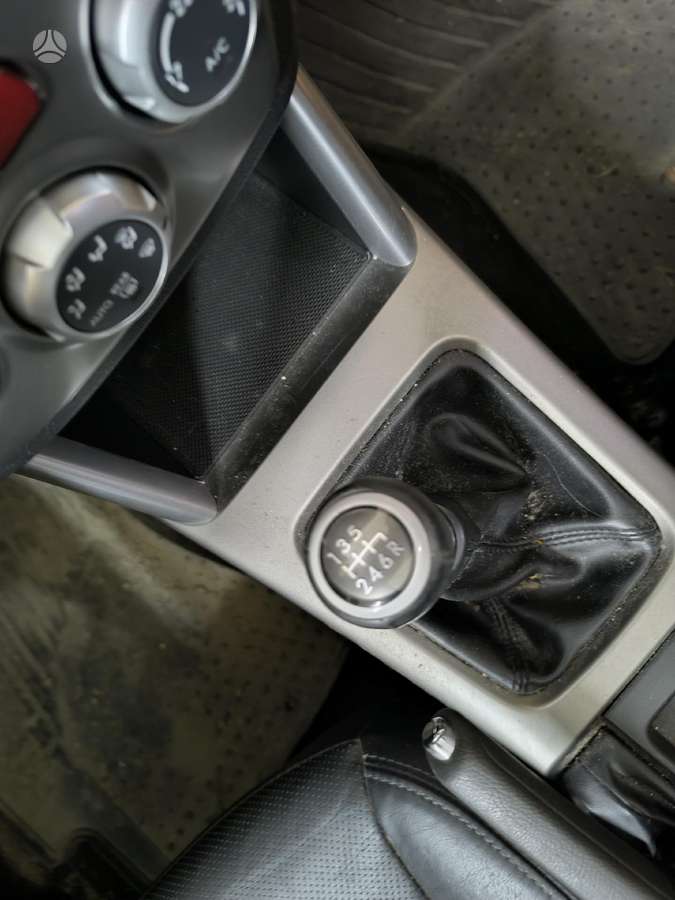Subaru Forester, Dalimis