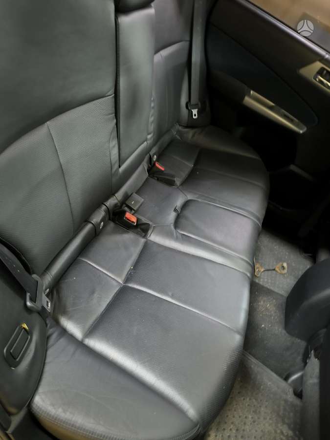Subaru Forester, Dalimis