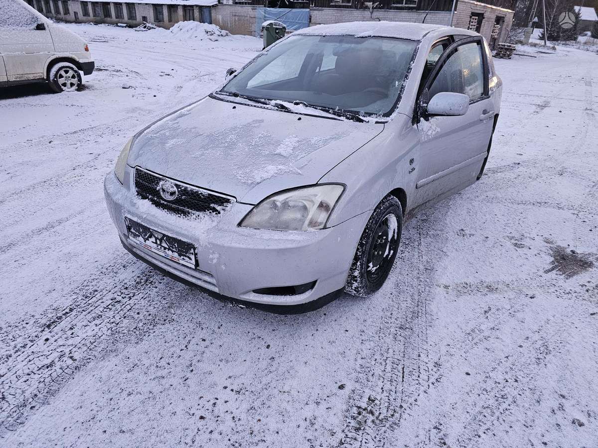 Toyota Corolla Dalis siunčiu