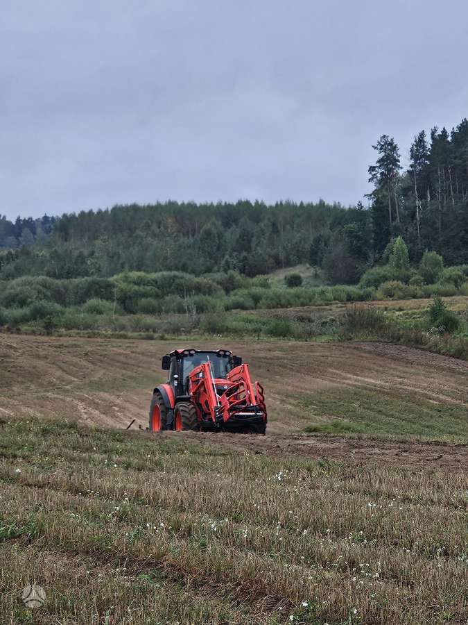 Kioti HX1402, traktori