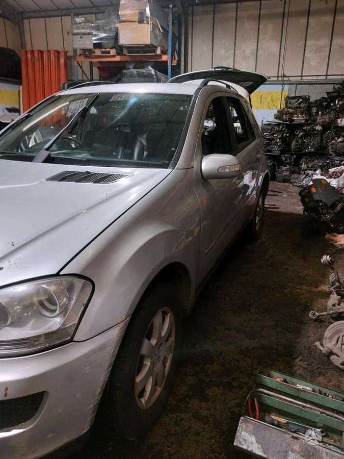 Mercedes-Benz ML300 по частям