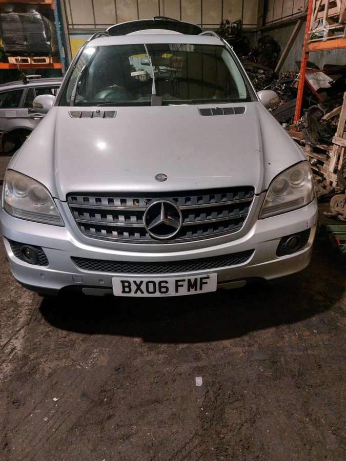 Mercedes-Benz ML300 по частям