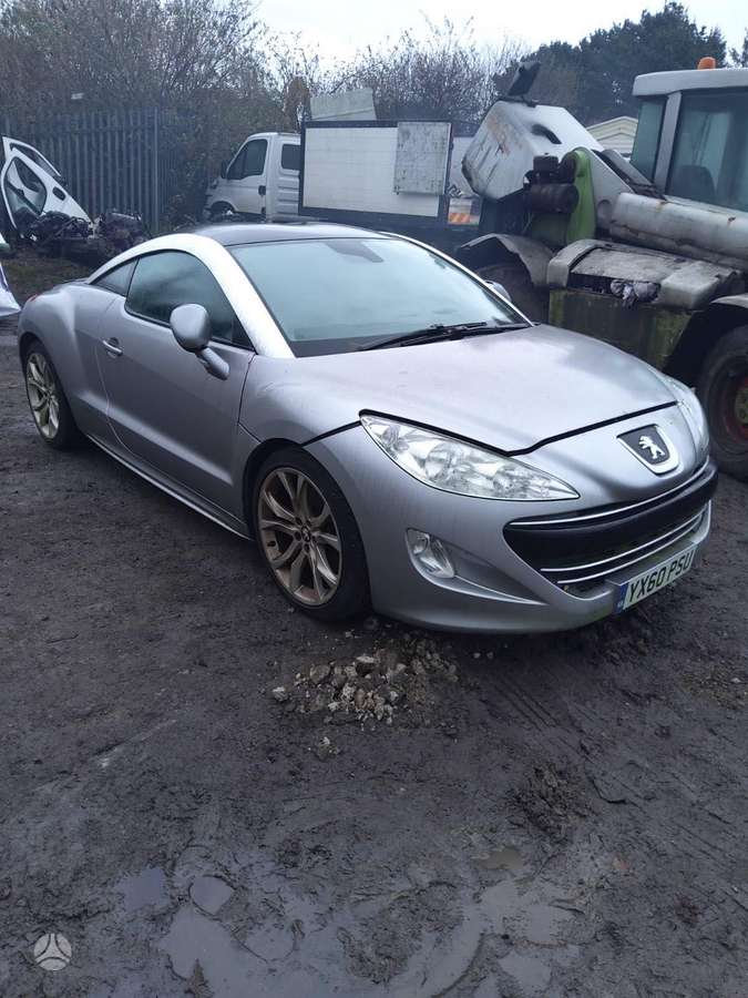 Peugeot RCZ for parts