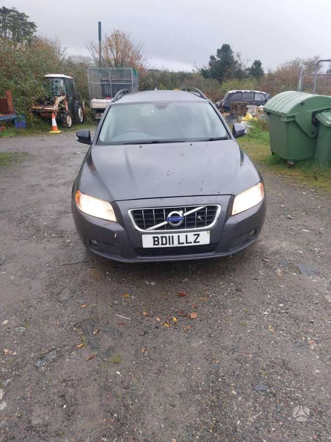 Volvo V70 по частям. Spalvos kodas 466