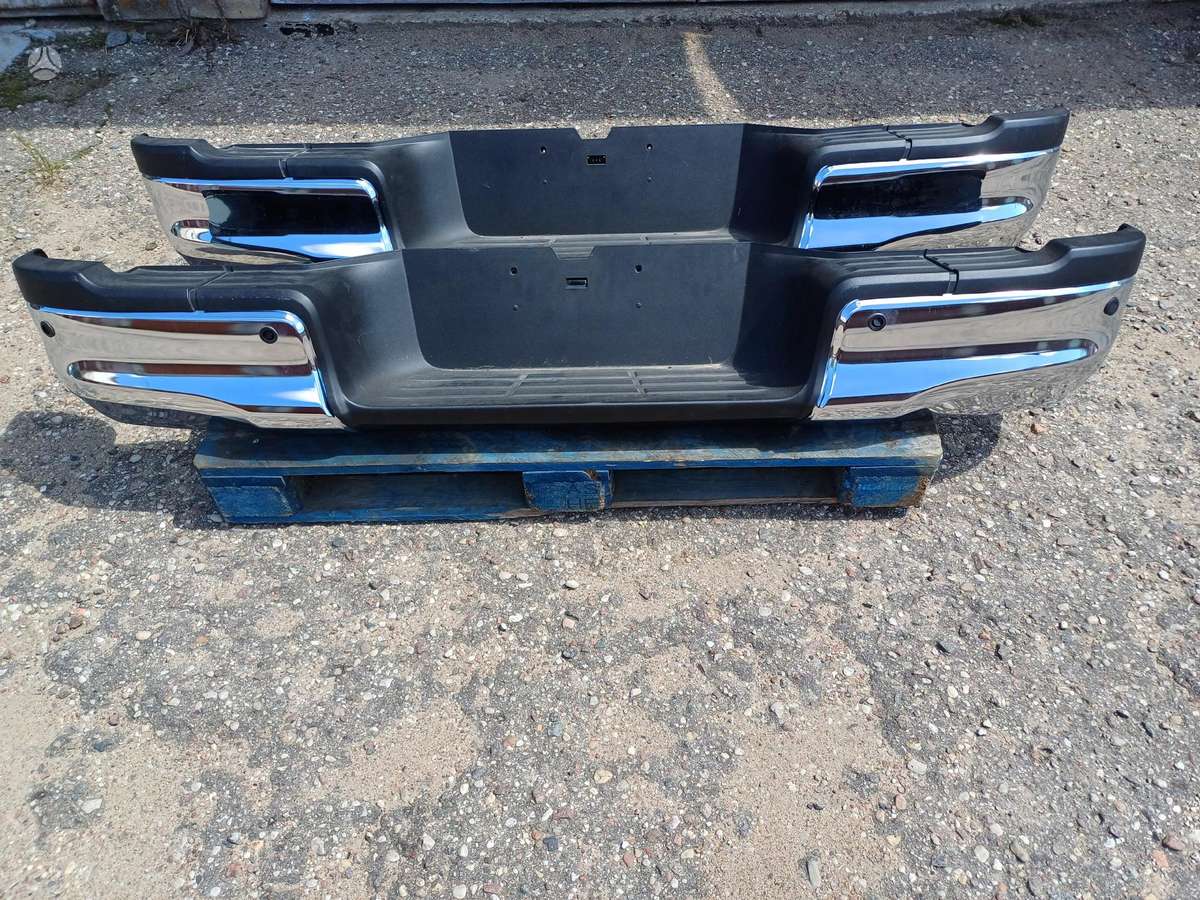 Toyota Hilux бамперы (буфера)