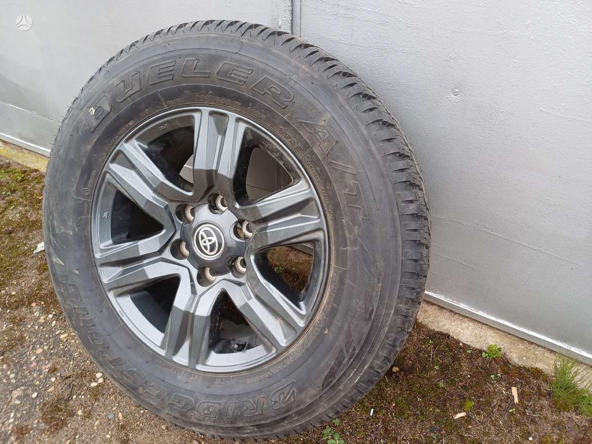 Toyota Hilux бамперы (буфера)