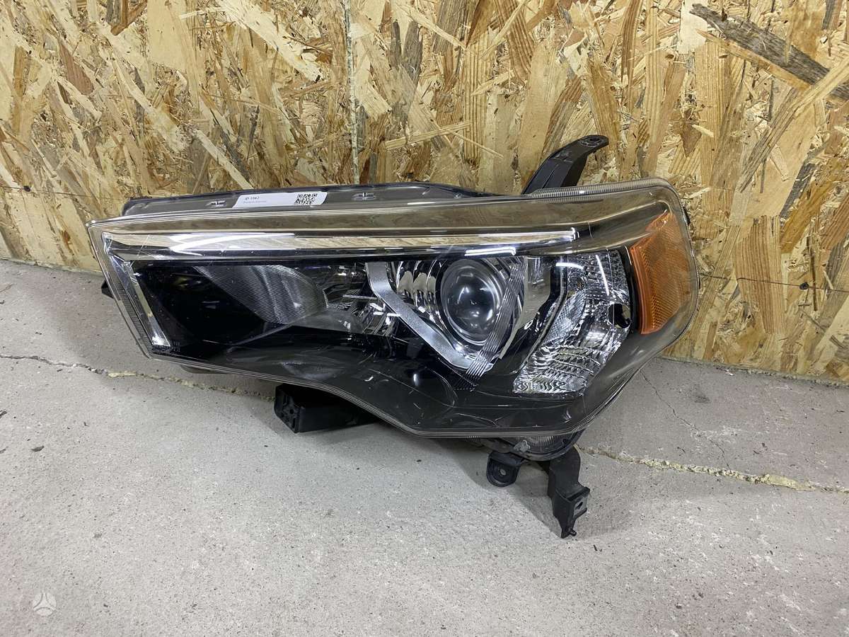 Toyota 4Runner sparnai, žibintai