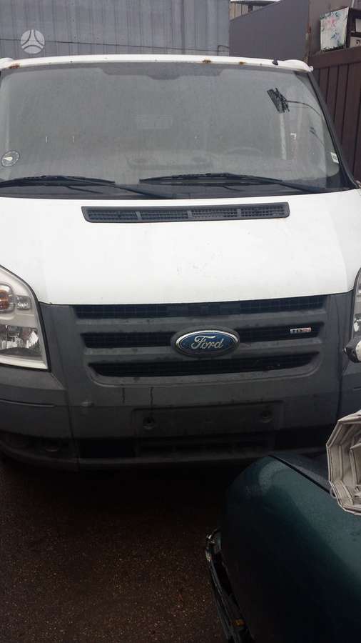 Ford Transit, preču