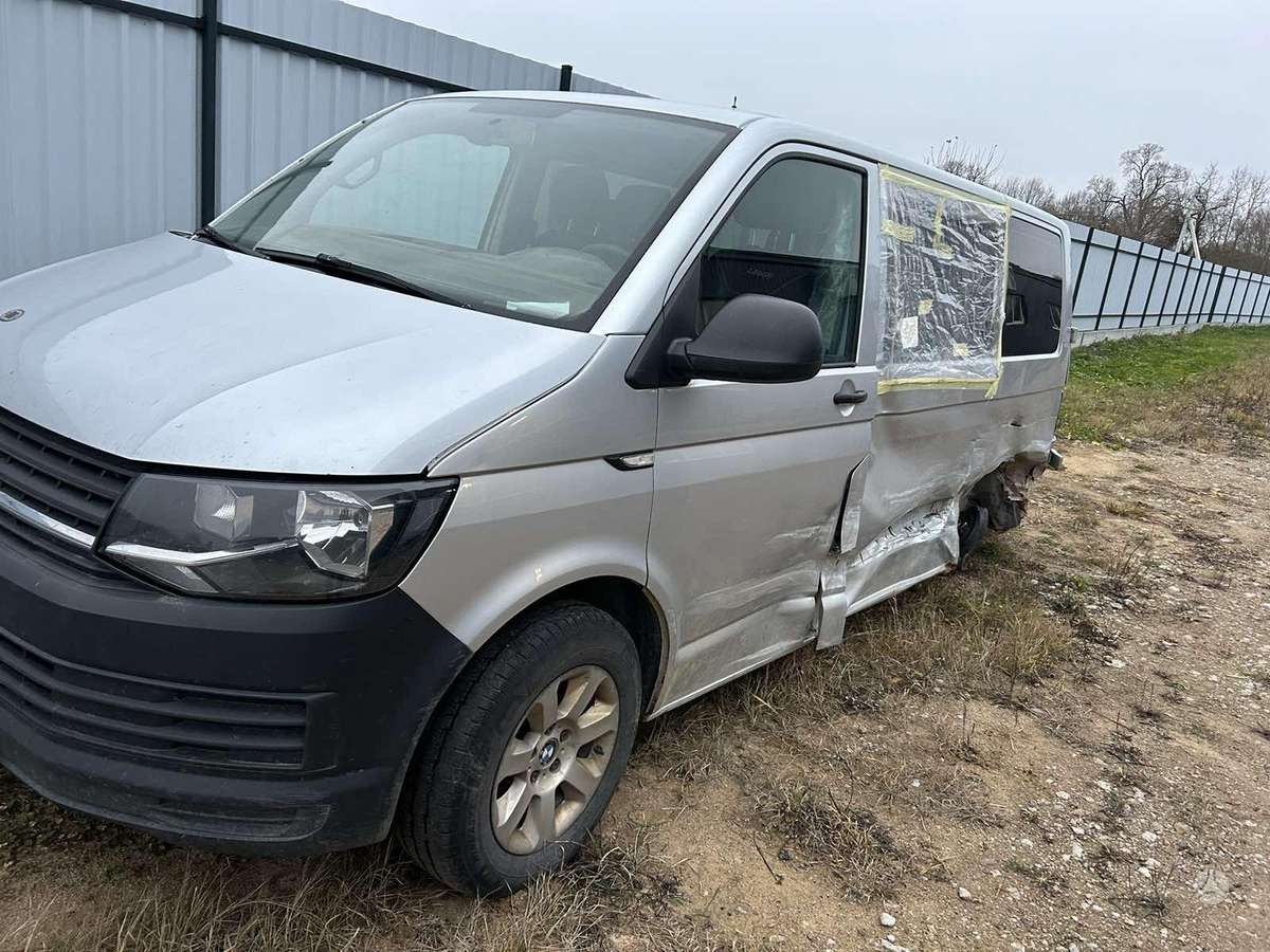 Volkswagen Transporter, passenger vans
