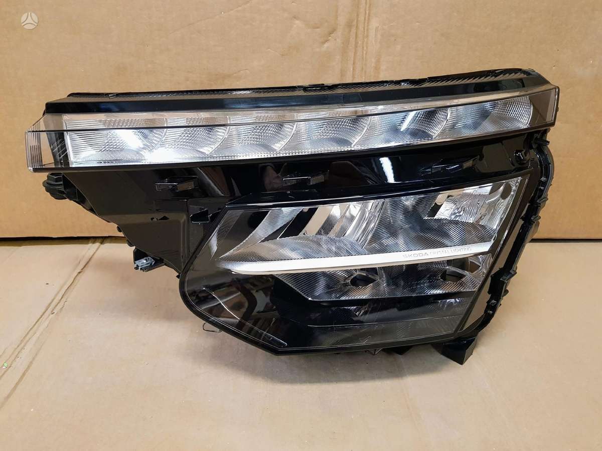 Skoda Kamiq, 655, bumpers, lights